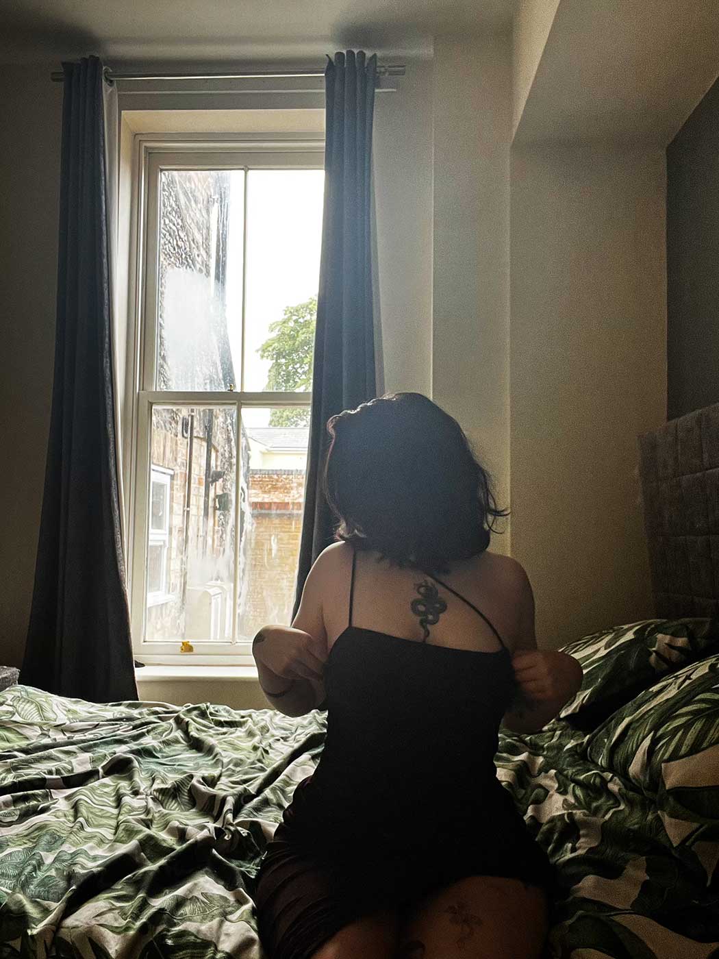 Cambridge escort in black lingerie